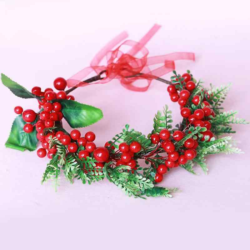 ヘアアクセサリー レディース クリスマス 花飾り 森ガール カチューシャ ヘッドドレス 髪飾り 赤い実 松ぼっくり 造花 結婚式 パーティー イベント 写真撮影(x3)