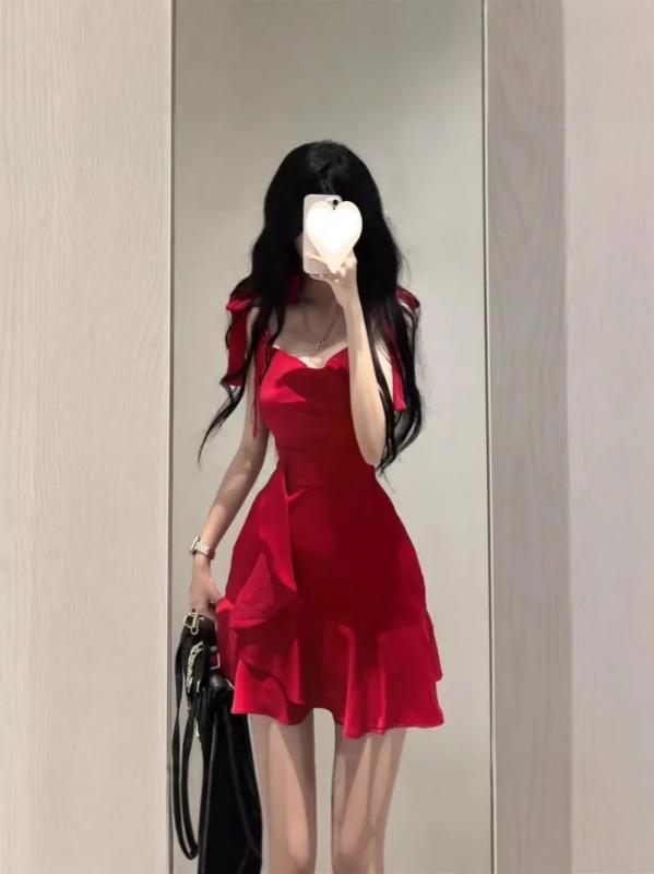ワンピース レディース 吊り帯 短丈 Aライン 中腰 荷葉辺 気質 通勤 セクシー かわいい 黒 赤 夏 ポリエステル 単品 無袖 セット頭 女性 スリム デザイン ミニスカート