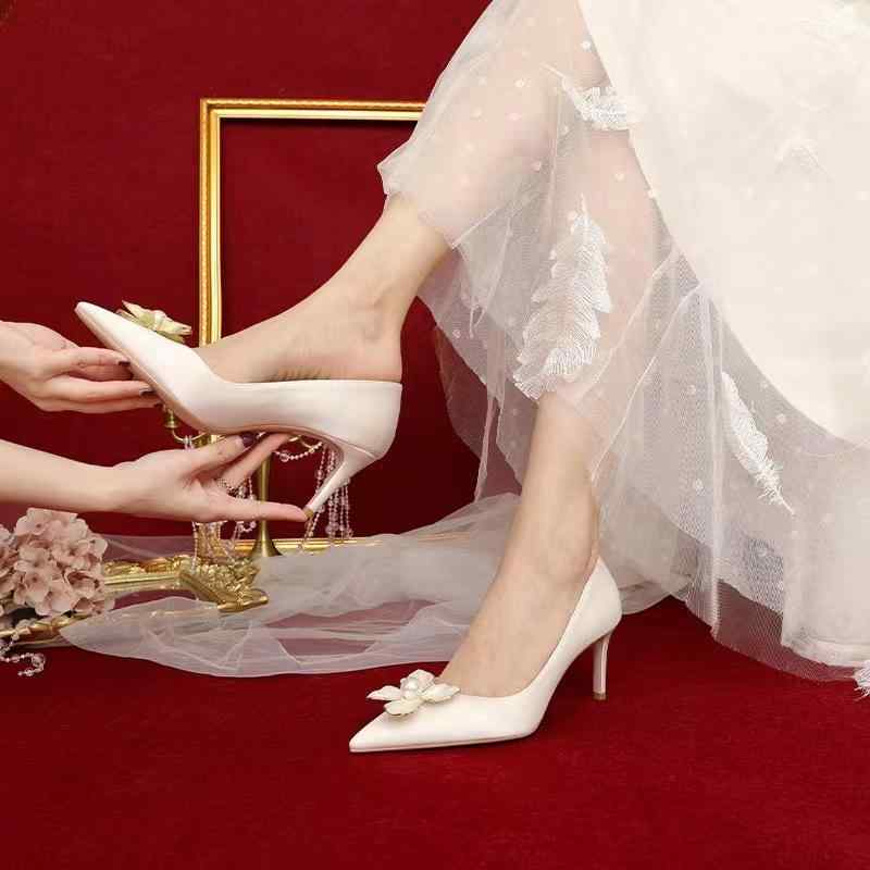 華燭の典シューズ レディース 華燭の典シューズ 花柄 ポインテッドトゥ ハイヒール パンプス 華燭の典 寄り合い 二次会 交歓会 白いこと 白