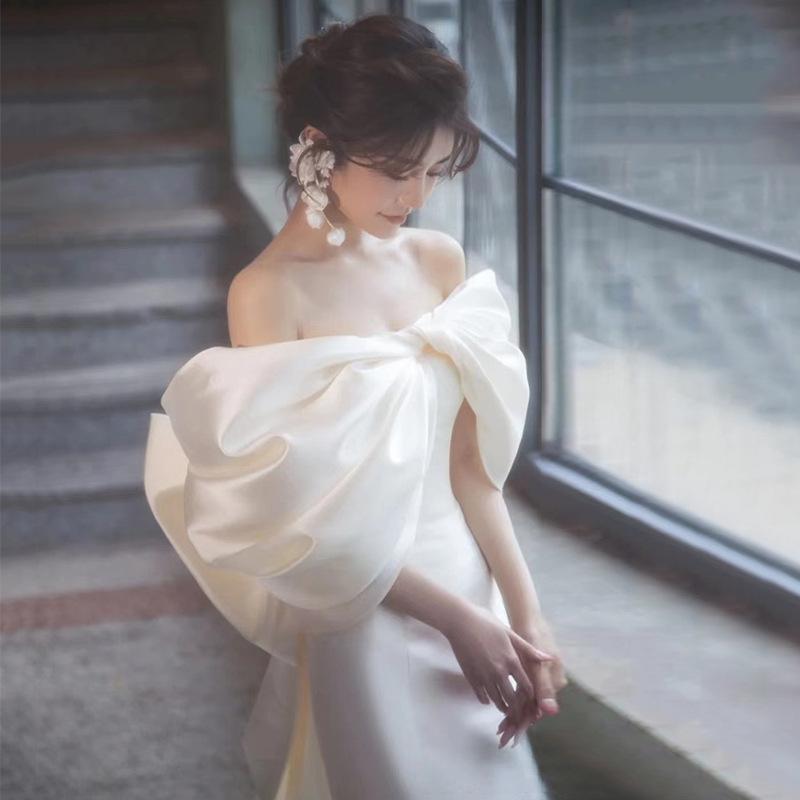 ウェディングドレス レディース チュール 魚尾 一字肩 サテン 蝶結び 森ガール 結婚式 披露宴 ブライダル 花嫁 二次会 パーティードレス 前撮り 後撮り 演奏会 発表会 オフショルダー エレガント 上品 きれいめ ロング トレーン かわいい
