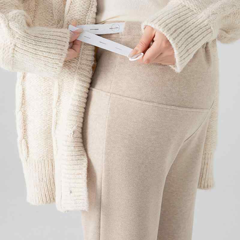 マタニティパンツ レディース アジャスター付き ストレートパンツ 秋冬 裏起毛 暖か ドレープ ワイドレッグパンツ 妊婦 妊娠 産前 産後 ロングパンツ ゆったり 伸縮性 コットン ポリエステル ブラック グレー ベージュ