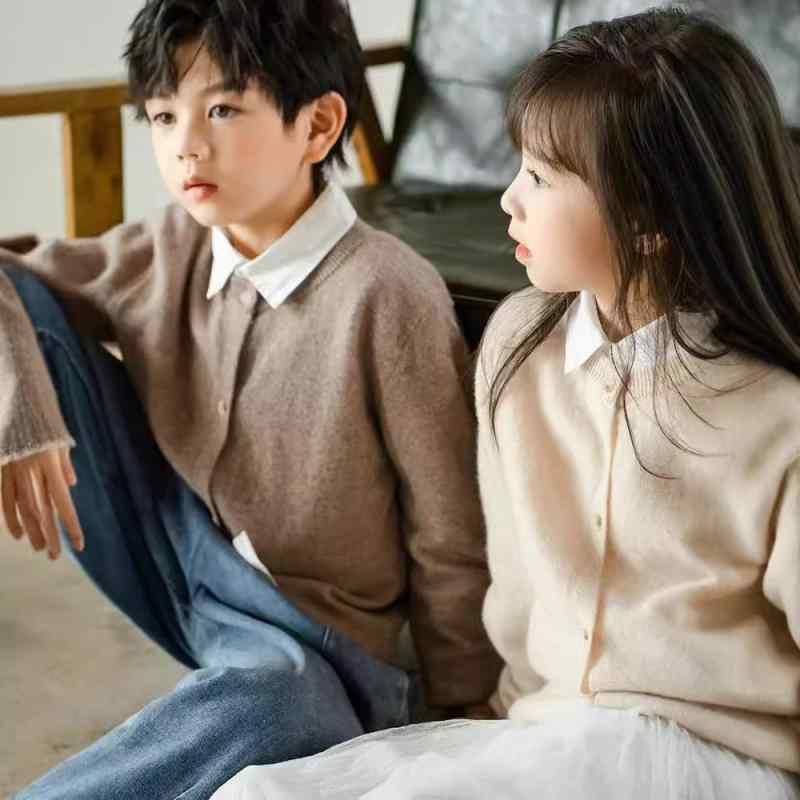 ニット・セーター キッズ 100%ウール カーディガン 男の子 女の子 無地 ラウンドネック 秋冬 長袖 子供服 トップス 通学 普段使い ベージュ ブラック系 ブルー系 5,883円
