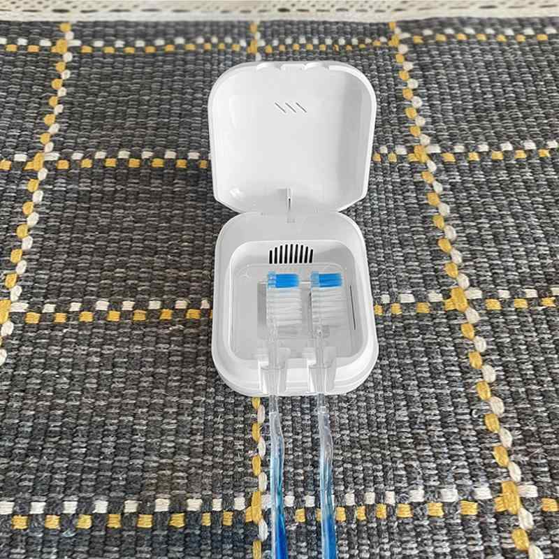 歯ブラシケース 旅行 歯ブラシ消毒器 収納ボックス USB充電式 歯ブラシホルダー UV除菌 ABS素材 携帯用 マグネット式 ホワイト 天藍色 浅?色 粉?色