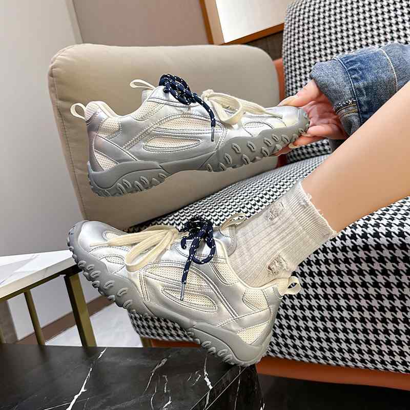 スニーカー レディース 厚底 メッシュ スポーツシューズ なめし革 レトロ ダッドスニーカー 駈けっくらシューズ 運動すること靴 通気性 はたご屋踵 5糎 紐 春夏 秋冬 しろがね色 しろがね色 黄色 黄味がかった パープル 紫 青味 青 白いこと 白