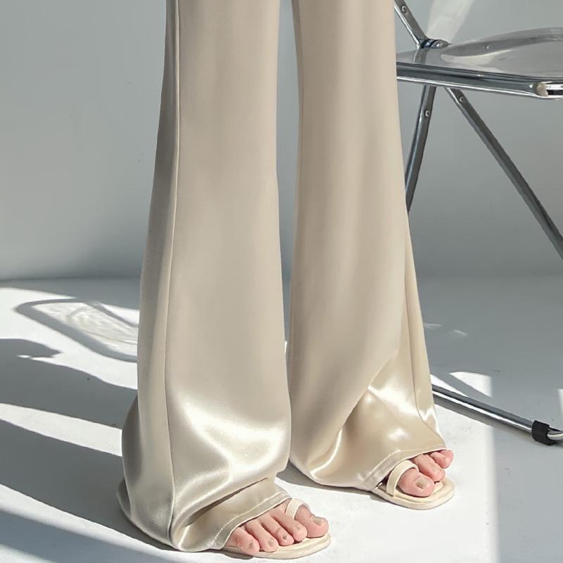 パンツ レディース 接触冷感 サテン 裾広がりパンツ ハイウエスト 薄手 美脚パンツ 小柄 高身長 杏色 黒 ブラック グレー 伸縮性 通勤 普段使い