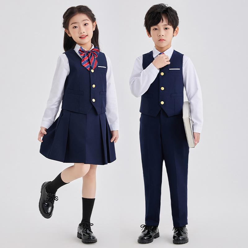 子供用フォーマルスーツ 春夏向け 小学生 制服 幼稚園 スクールウェア 男の子 女の子 ベスト 半袖シャツ 長ズボン スカート 4点セット ポリエステル 学院風 発表会 演奏会 冠婚葬祭 黒 紺色 100 110 120 130 140 150 160