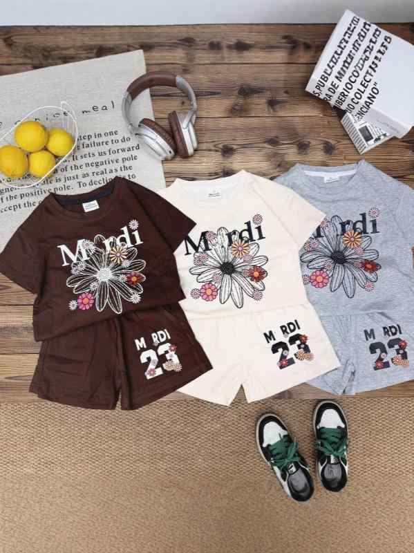 子供用セットアップ キッズ 男女兼用 全綿 花柄プリント 半袖Tシャツ 短パン ベビー ファッション 幼児 薄手 夏