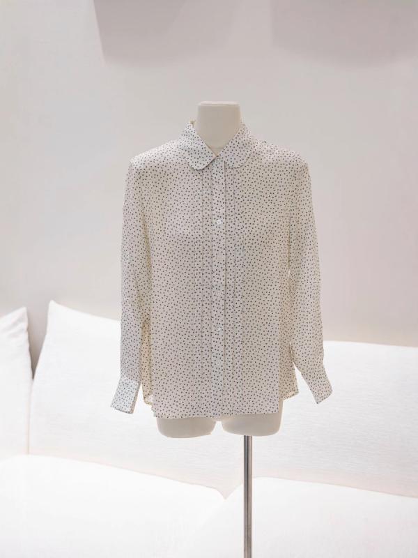 プルオーバー レディース 春夏 地絹 桑蚕糸 長袖 トップス 襟付き添い人 点点柄 ゆったり 通い 執務室 人となり 好いたらしいめ 窈窕たる