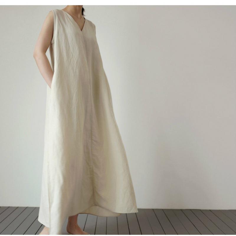 ワンピース レディース 森ガール 春夏 Vネック 無袖 コットン麻 通勤 シンプル ソリッドカラー Aライン 中腰 ロング 米白 ブラック ブルー 軽量 通気性 気質 普段使い 女性用