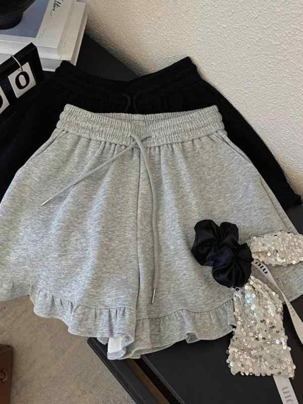 レディース ショートパンツ 夏 綿混 微弾性 接触冷感 高腰 直筒 切り替え ドローストリング フレア 木耳縁 気質 通勤 普段使い 軽量 伸縮性 吸湿速乾 灰色 ブラック かわいい ゆったり ?・覧 120kg対応 大きいサイズ