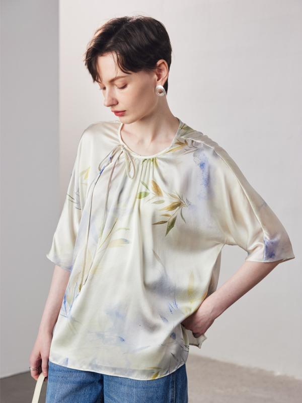 Tシャツ 女性用 春夏 蝙蝠袖 花柄 プリント ワイドシルエット ラップスタイル 光沢サテン 桑蚕真? 素材 接触冷感 伸縮性 軽量 普通丈 ラウンドネック 通勤用 気質 優雅 ブルーグラデーション ピンクパープル フラワー柄 コットン混紡 吸湿速乾 高