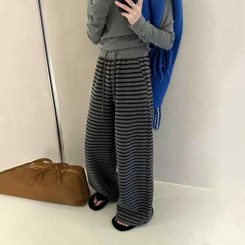 レディース 春夏 ストライプ ワイドパンツ 直筒 ハイウエスト 長丈 垂感 薄手 微弾性 粘膠繊維 ポケット付き 日韓カジュアル 慵懶風 免?加工 深灰 白灰 切り替え 部屋着 通勤用 軽量 伸縮性 吸湿速乾 ビッグシルエット アイボリー系 ピンク系