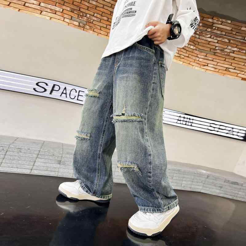キッズ 男の子 牛仔パンツ ストレート 破れ 綿 ミッドライズ 春秋 秋冬 柔らかい ストレッチ 日常使い 学校 遊び ライトブルー 長ズボン ルーズフィット 中学生 大学生向け 子供服 デニム ストレッチデニム 快適 耐久性 洗いやすい