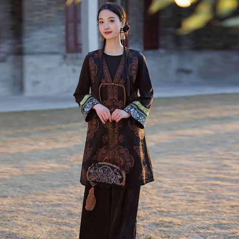 レディース 刺繍 ベスト 中長丈 Vネック 織り込み レイヨン 植物柄 花柄 民族風 復古風 トップス 黒 赤 夏 ボタン 刺繍 デザイン 軽量 通気性 好感度 高い スタイル アップ コーディネート アイテム｜トミーショップ 店