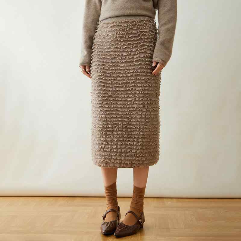 秋冬 スカート レディース 半身 ミドル丈 ハイウエスト ニット 包み込み 厚手 羊毛 素材 タッセル 縁 直筒 シルエット ミッドナロウ フィット 無地 カラーバリエーション ミルクホワイト 燕麦カラー 紫ミックス キャメル スリムブラック マイクロス