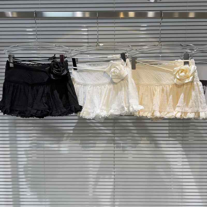 ミニスカート 女性用 百褶スカート 短丈 綿素材 微弾性 免燻処理 純色 立体花 バインダー レース 甘め かわいい ピュアスタイル 私服 白色 ブラック アイボリー 春夏 軽量 通勤 普段使い