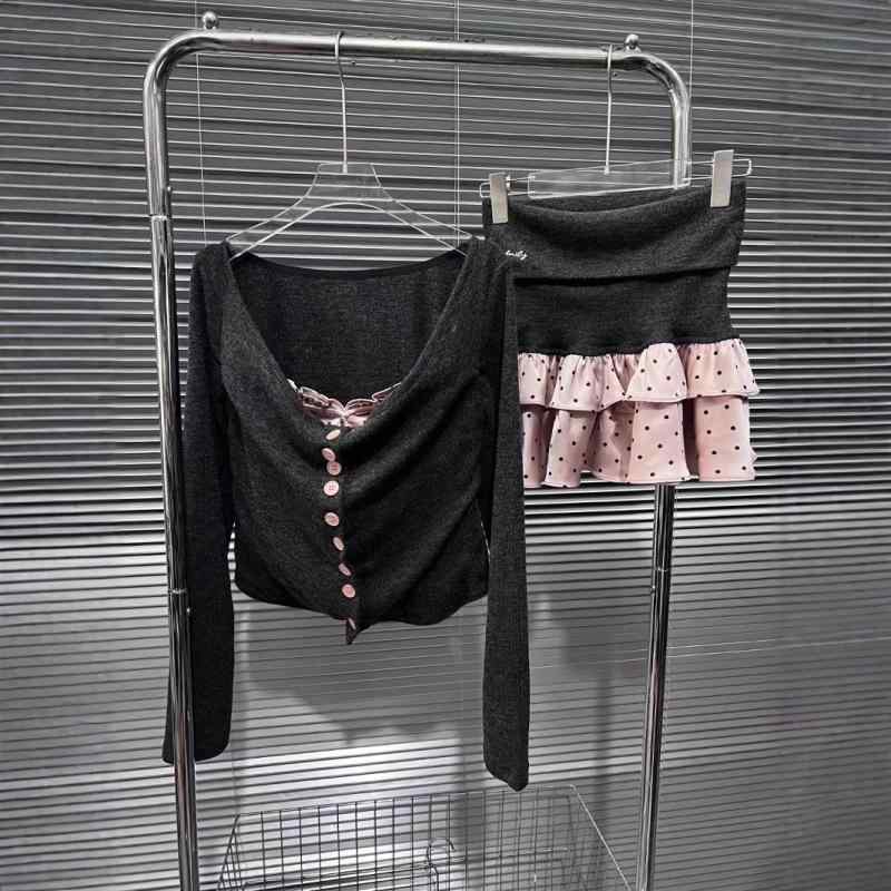 長袖トップス スカート セット レディース 秋 ポルカドット プリント レース 切り替え デザイン ブラック ?? 素材 免?加工 私服 スタイル かわいい 甘辛ミックス シルエット 強調 ハイウエスト 形状 軽量 伸縮性 接触冷感 機能 普段使い 通勤