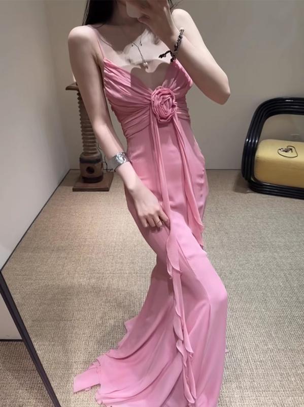 衣裳 レディース 夏 春夏 当たること冷感 Vのど首 ご機嫌酉の方角 露背 フレンチ 吊り紐 ロングスコート 花柄 筋目 シフォン さくら色 白いこと 修身 愛くるしい 精神状態 奥ゆかしい 軽さ 吸湿速乾 修身型 荷葉境界線 無袖 長丈 角袖巡査 旅する 会う約束 ご雑作