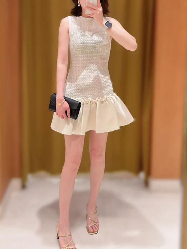 ニット ワンピース 女性用 春夏 接触冷感 切り替え フリル デザイン 修身 シルエット 気品 通勤 スタイル 丸首 ノースリーブ ミディアム ウエスト ショート 丈 粘膠繊維 混紡 淡褐色 軽量 吸湿速乾 再生繊維 ブラウス トップス ドレス