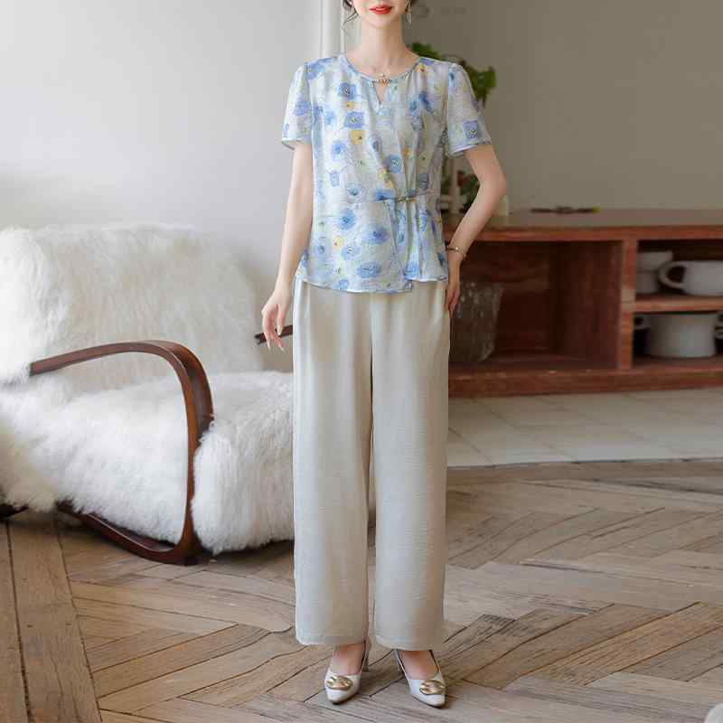 レディース セットアップ 夏 ゆったり 花柄 プリント シフォン ブラウス ワイド レッグ クロップド パンツ 涼しい 薄手 ポリエステル 複合素材 天空ブルー レモンイエロー 花卉柄 植物プリント 軽やか 涼感 ゆったりシルエット 普段使い ミドルエイ|トミーショップ 店
