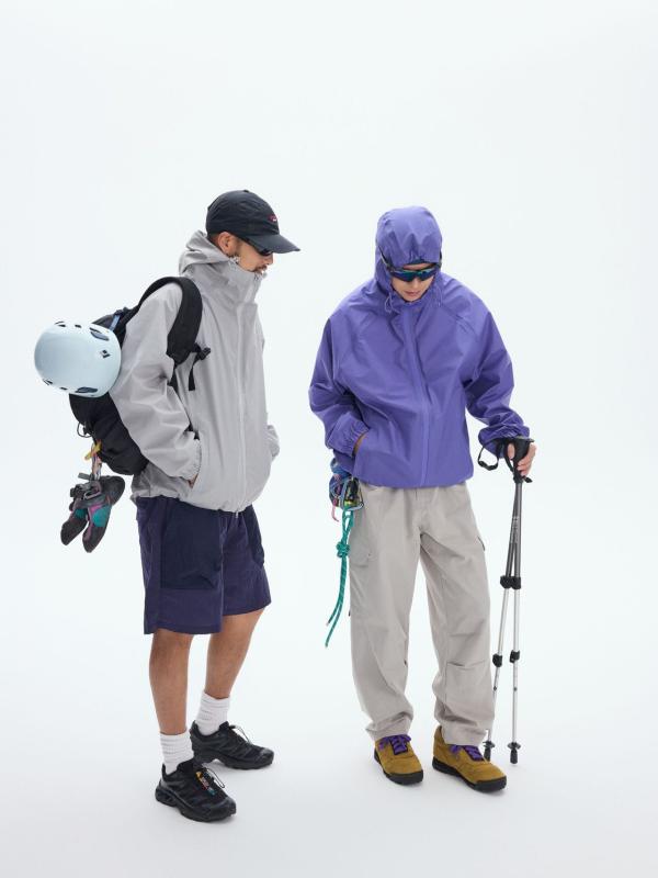 アウトドア ジャケット メンズ レディース 防水 防汚 テフロン加工 連帽 長袖 運動 登山 衝鋒衣 ユニセックス 春秋 ニードル 100% ナイロン ライトグレ ダークグレー ブルーパープル ブラック ミドルレングス ルーズフィット ジップアップ サイ|トミーショップ 店