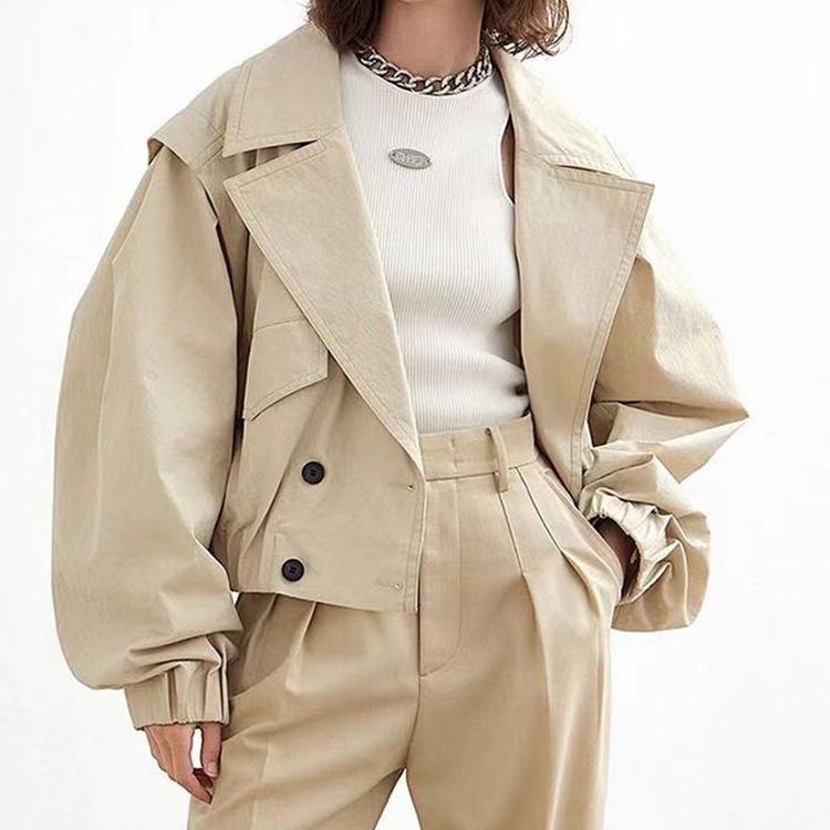 レディース 秋冬 コート 風衣 ジャケット 女性用 気質 通勤風 ダブルブレスト 翻領 短丈 ルーズフィット 長袖 コットン ナイロン ポリエステル 裏地 厚手 ワイドシルエット 泡泡袖 ポケット プリーツ加工 無地 グレー系 ミリタリーグリーン 軽量 ｜トミーショップ 店