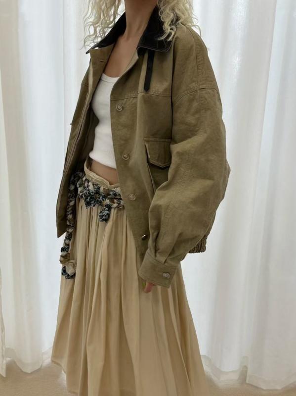 レディース 工装風 上衣 英式 返り咲き 広々とした影ぼうし 綿織物 混紡 当たること冷感 うつり変わり ひな型 風防ガラス 朦々たる アウター 長袖 ルーズフィット 街頭表現スタイル 普段使い走り 綿織物 50%以上 ニシロン 30%未満 赤銅色 系 春夏 時節