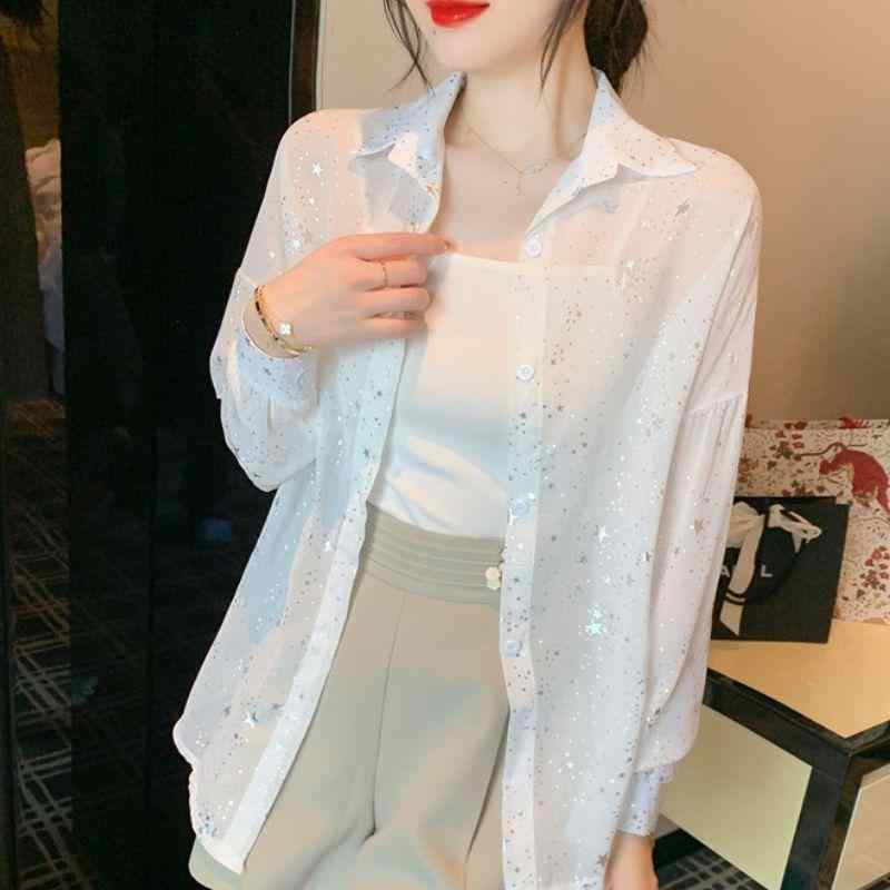 シャツ 女性用 長袖 開襟 ポリエステル 雪紡 プリント シースルー 光沢 星柄 ビーズ 付け ゆったり シルエット ポロカラー ボタン デザイン 日韓カジュアル シンプル 気品 優雅 薄手 軽量 防シワ 加工 UVカット 機能 春夏 シーズン トップス