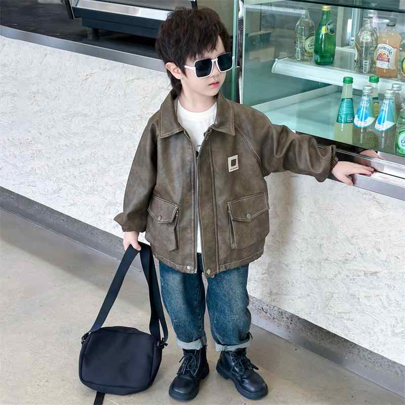 キッズ 男の子 春秋 ジャケット PUレザー 防風 長袖 ラップトップ 韓国風 柔軟 潮 丸首 普通厚 ジップアップ 90-150cm カードカラー 中小童 3-8歳 100-140cm 長袖アウター ソフト トレンド 子供服 防寒 軽量 ストリートスタ