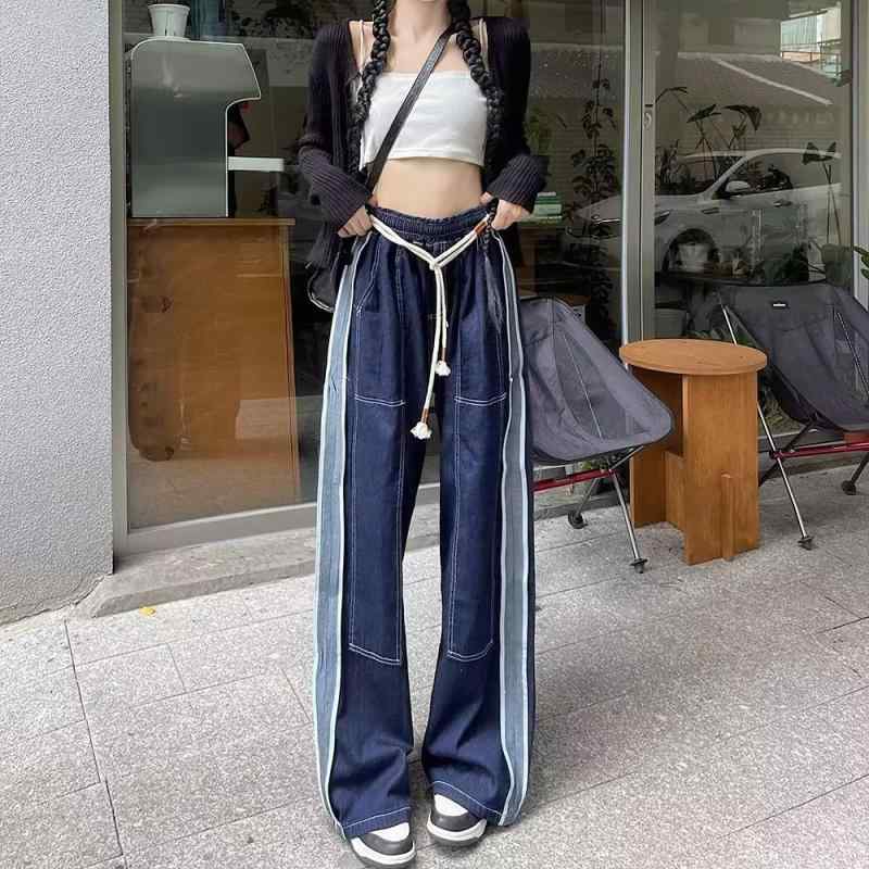 レディース 牛仔パンツ 直筒 デニム 長ズボン 高腰 ワイドレッグ ゆったり シルエット 街頭スタイル トレンド 切り替え デザイン 綿素材 中厚 垂れ感 スリム効果 春夏 普段使い 軽やか 通勤対応 ストレッチなし アイボリー ブラック ピンク系 カジ