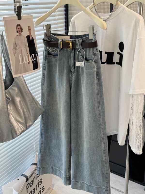 レディース デニムパンツ 九分丈 浅ブルー コットン 素材 ハイウエスト 直筒 デザイン ワイドレッグ シルエット スリム効果 ゆったり フィット 小柄 対応 シンプル スタイル 日韓 カジュアル 快適 普段使い 軽量 洗い加工 無弾性 通年 使い回し