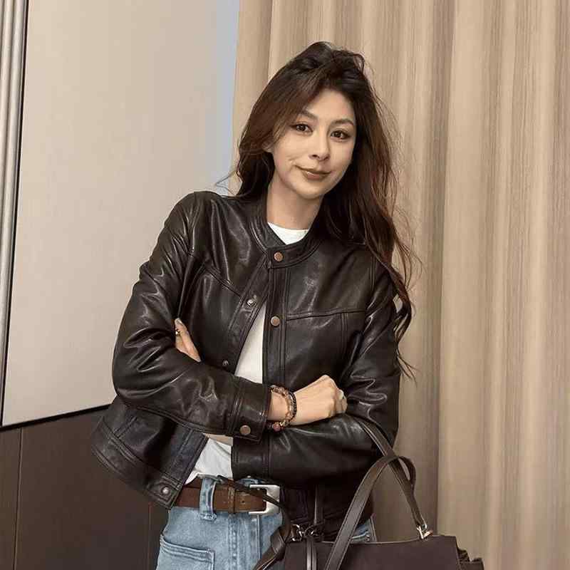 レディース 春季 ブラック 立襟 ショート ライダースジャケット 切り替え デザイン ヴィンテージ スタイル 女性用 軽量 PU レザー コート トップス 長袖 ルーズフィット ストリートファッション 普段使い 快適 素材 トレンド アイテム コージー