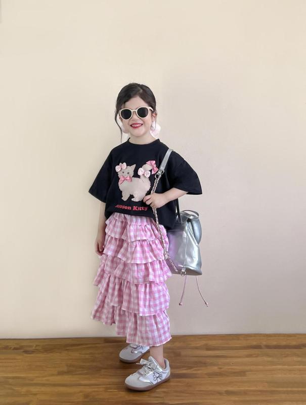 女児 夏 かわいい 猫 柄 蝶結び 半袖 Tシャツ トップス 綿混紡 吸湿速乾 軽量 ブラック ピンク チェック ロング プリーツ スカート 半身 スカート セット キッズ 服装 3～8歳 90～140cm 通年 普段使い 伸縮性 柔らかい 肌触り 爽や
