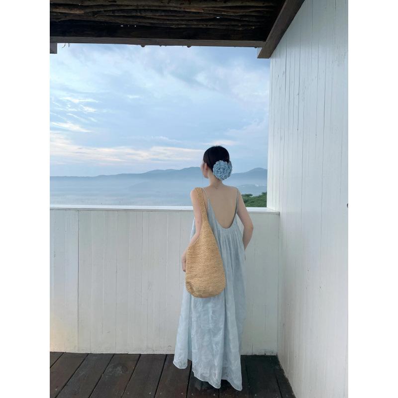 ワンピース レディース 夏 吊り紐 ロングドレス Aライン スカート ウネック ノースリーブ 中腰 切り替え デザイン ポリエステル 素材 ワイドシルエット ゆったり スタイル ビーチ リゾート 風 シンプル ユニカラー 涼しい 接触冷感 フィット スリ