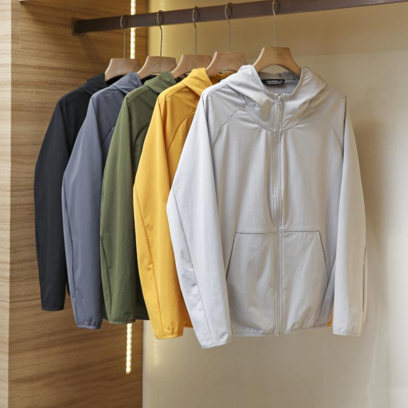 春夏 メンズ 連帽 軽量 透気 伸縮性 運動 レジャー ジャケット 防晒 合体型 薄手 ニット ニロン 素材 浅灰白 ブラック イエロー グリーン グレー ブルー ユース カジュアル スタイル トップス アウター 春物 コート