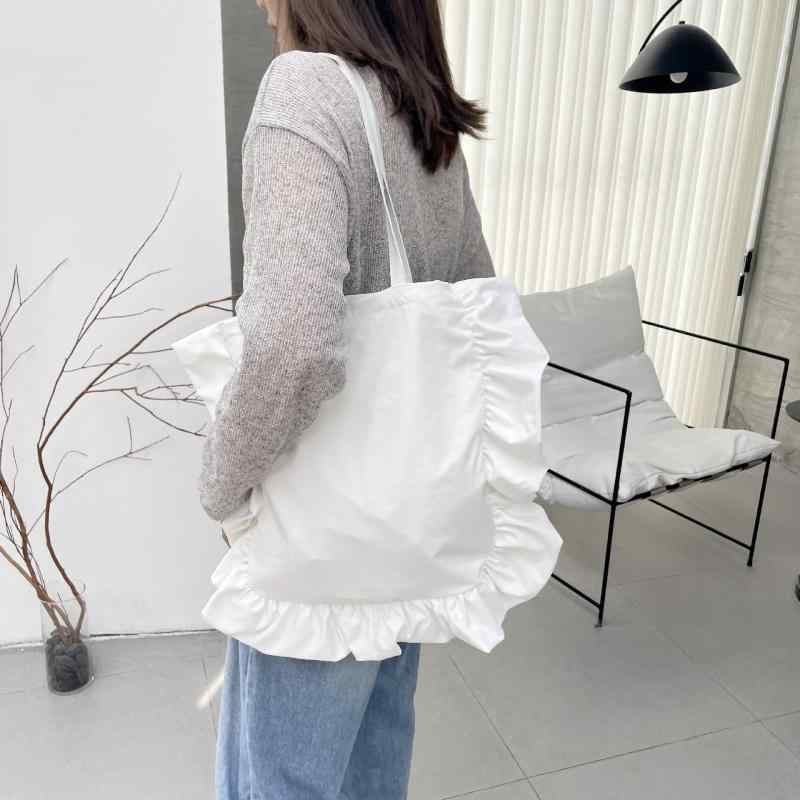 トートバッグ お上さん用 肩かけ 手提げ 雨合羽 ナイロン 原料品 縦型 真四角 つら構え 花柄 スピード競技 フラウンス かざり付ける ホンブルグ帽 社会システム 明けっ広げ 口元 ダブル 同盟罷工さあ美 日常 使い走り 通い 普段使い走り 白いこと 黒いこと うす暗い赤銅色 薄墨色 カーキ サクラ色 秋 シーズ(x3)