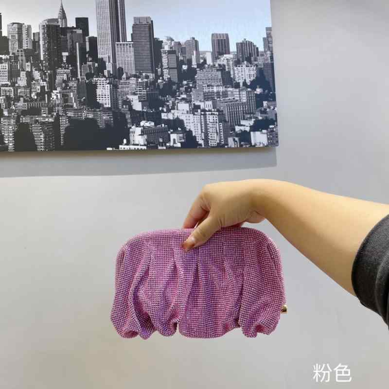 レディース ハンドバッグ ミニ 饅頭型 チェーン ショルダー バッグ キラキラ デコレーション ミニ方形 シングルストラップ 街頭ファッション ソフト PU素材 磁気バックル 内部ポケット 日常使い 銀色 金色 ピンク グレー パープル ブラック ブルー