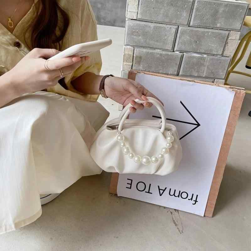 トートバッグ 女性用 韓国風 超大 柔軟 プリーツ 雲柄 ミックススタイル 串珠装飾 ポリエステル PU裏地 磁扣開閉 肩掛け 斜め掛け 手持ち 日常使い 旅行 休日 軽量 撥水 ホワイト ブラック グリーン かわいい 百搭 クロスボディ