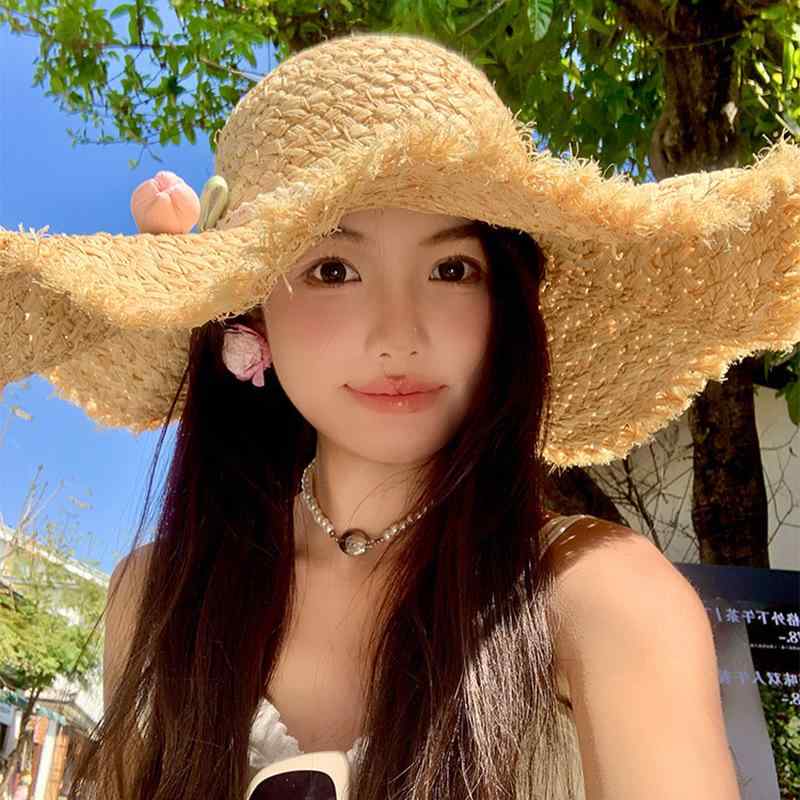 麦わら帽子 女性用 春夏 海辺 ビーチ ラフィ草 大帽檐 花柄 ピンク ブルー アイボリー パープル 防晒 透気 遮陽 ハンドメイド 個性 かわいい 軽量 ラフィ草 植物モチーフ ラフィ草 丸頂 ワイドブリム サマー バカンス ビッグサイズ 花 チューリ
