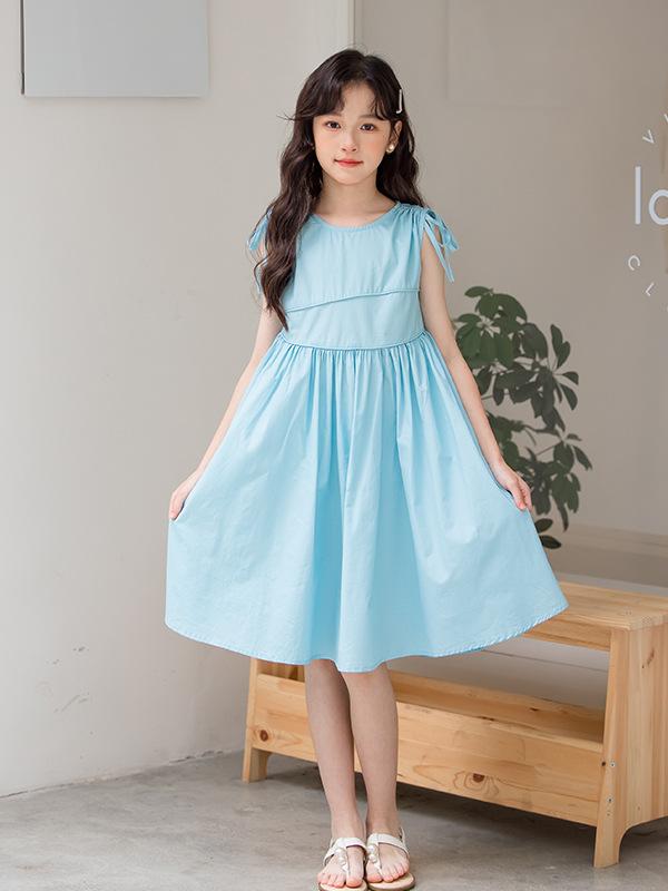 {"result": "女の子 ワンピース 無袖 コットン 100% 春夏 純色 A字 過膝 長め スカート 背心 タイプ 韓国風 スタイル 柔らかい 生地 公主 湖 色 8歳以上 140cm 以上 中大 子供 服 夏季 涼しい 通気性 良い 日常 遊び