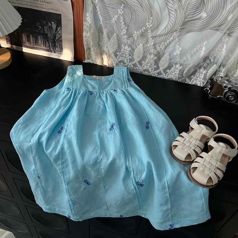 女の子 ワンピース 吊り帯 背心 スカート 綿 無袖 刺繍 明るい青 夏 洋気 ベビー 女の子服 女の子服 綿素材 夏服 軽やか スタイル