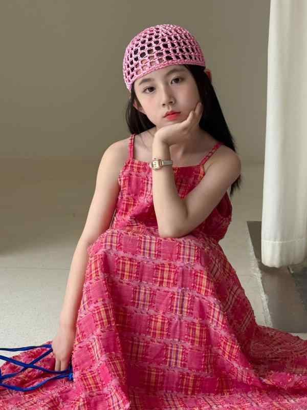女の子 ワンピース 吊り帯 無袖 背心 長め 綿 格子柄 かわいい A字 夏 ・摩紅 韓国風 女児 ドレス トップス 軽量 コットン素材 通気性 日常使い ピンク系 3-8歳 100-140cm