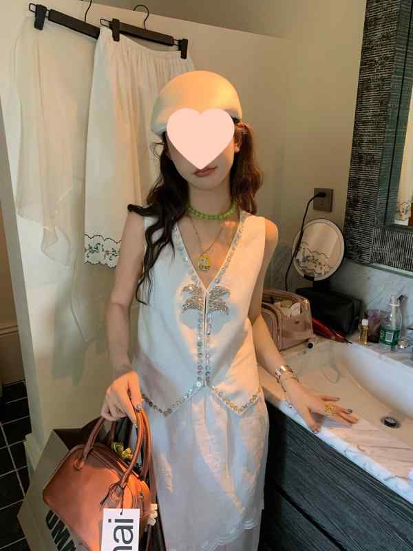 V素っ首 麻 綿 限りない レディース 春夏用 薄っぺら 前食い違い トップス 好いたらしいめ 心地好い 今めかしい 可愛らしい 成人女性用 成人女性服 成人女性用 貝殼風かざり付ける 手作業ビーズ製作 30%以下アクリル繊維衣料繊維 通年 御部屋着 デイリー青少年 普段使い走り お出かけ用 30代 40