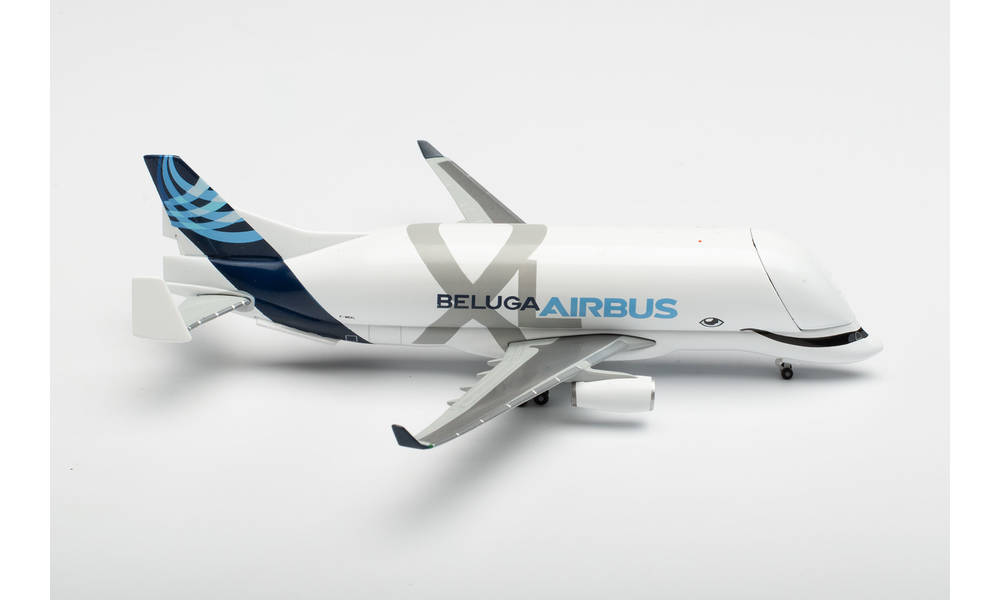 くださいま Airbus Executive BELUGA 1/100 scale model エアバス