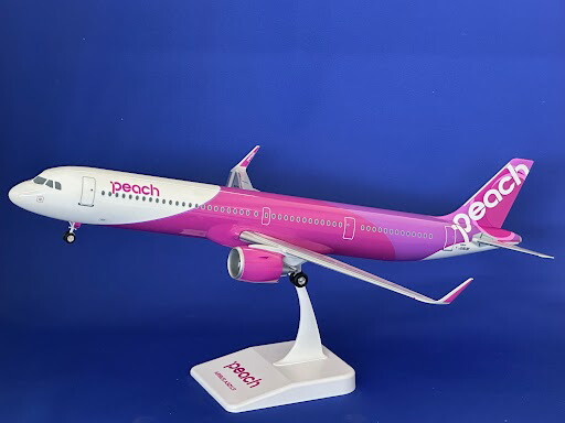 エアバス A320neo ピーチ アビエーション Peach Aviation JA215P 1/100 <br>2025年4月21日発売 <br>EVERRISE<br>飛行機 / 飛行機模型 / 模型 / 完成品 / 完成品模型 [MM10011]