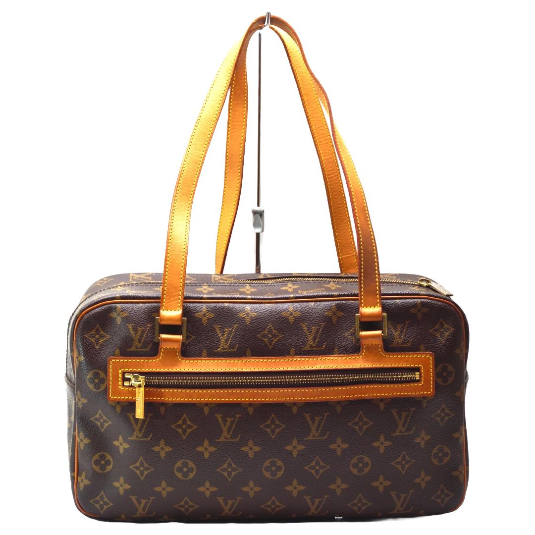 Louis Vuitton ルイ・ヴィトン シテGM M51181 ショルダーバッグ モノグラム モノグラム レディース ブランドバッグ／ブランド鞄 ／ショルダーバッグ／肩掛けバッグ／斜めがけバッグ／クロスボディバッグ／メッセンジャーバッグ 【中古】｜TORAFUKU虎福　店