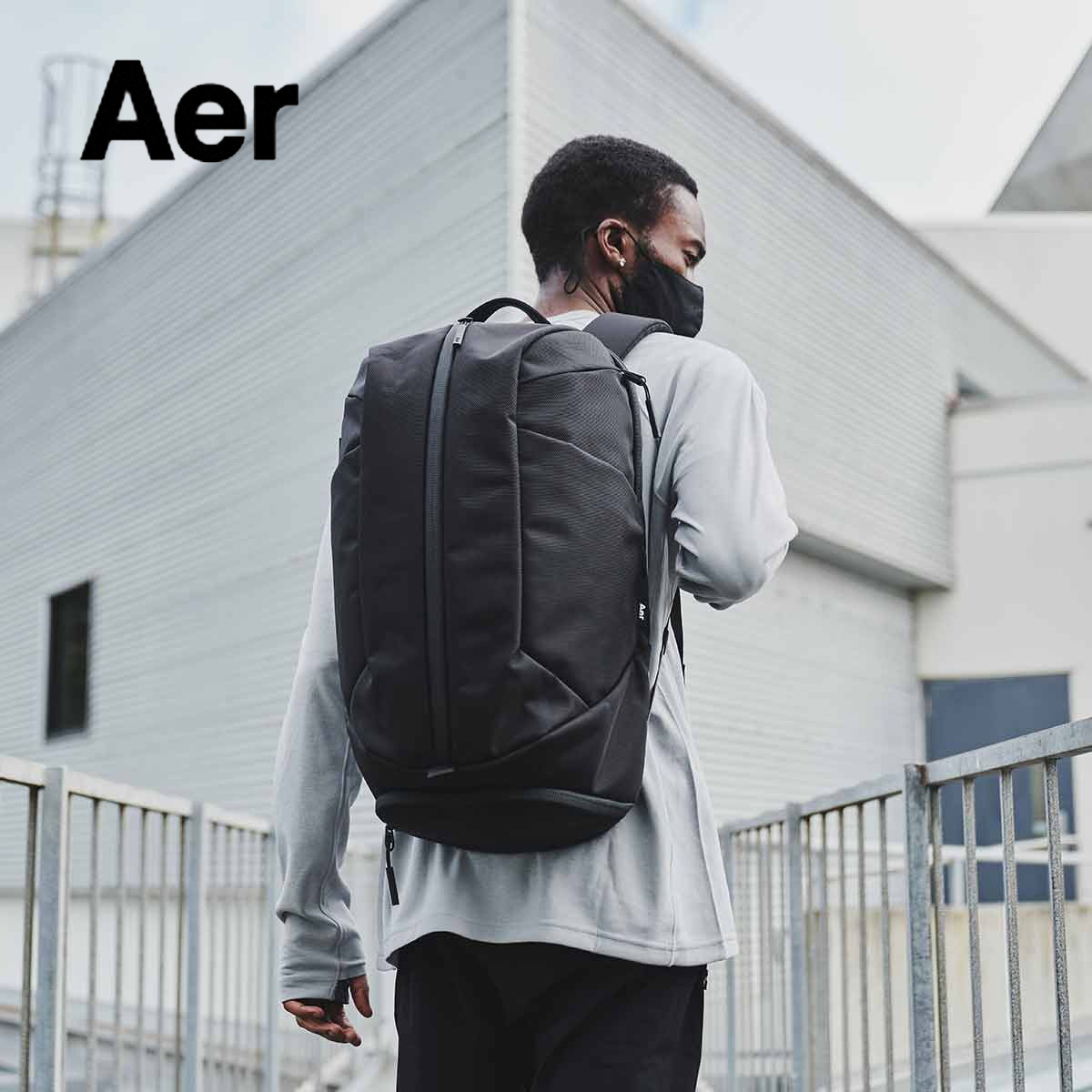 大気圏 Aer 背嚢 能動的寄せあわせ Active Collection Duffel Pack 3 うしろ側容器に並べる 21.4L 通い 通学 出張 運動競技体育館 16inマイコン相応う 商行為背嚢 メンズ レディース ラウンド型 抗菌産業 キャリーオン可 AER-11011 【定まり売りわたす店】
