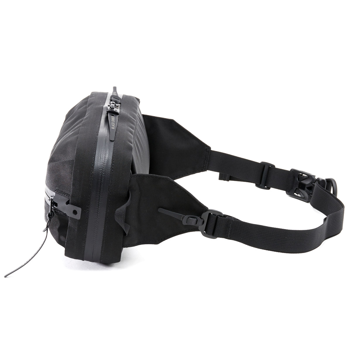 ブラックエンバー ボディバッグ BLACK EMBER TKS TECH KIT SLING