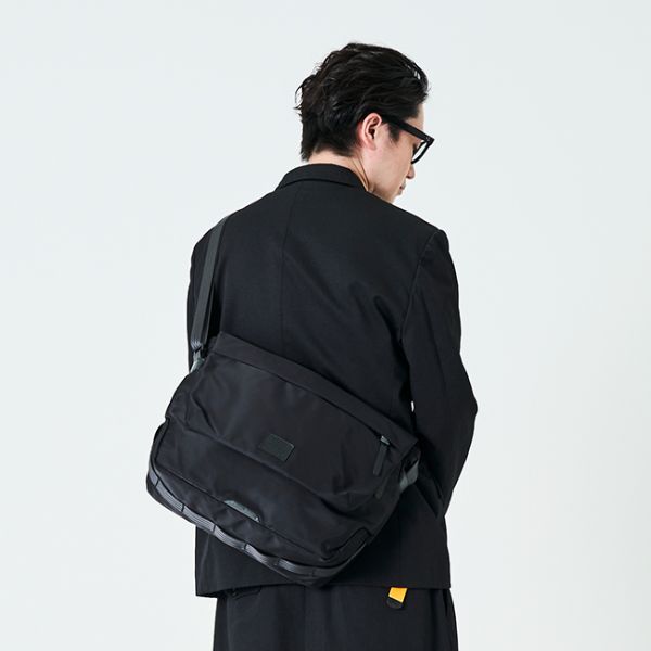 マンハッタンポーテージ ブラックレーベル ショルダーバッグ Spruce Street Shoulder Bag メンズ レディース 通学 Mp1686twlbl Nv1 Manhattan Portage Black Label ノベルティ 無料ラッピング 魅力的な価格