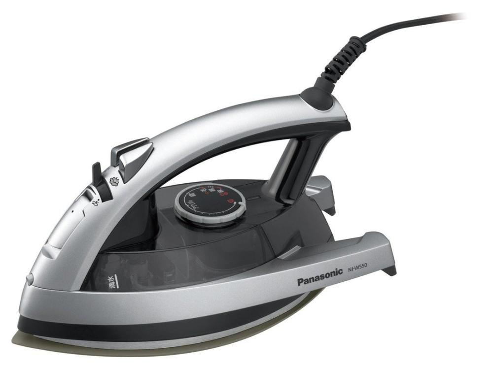 【中古】パナソニック 吊りひも付き添い人水蒸気鉄 しろがね色 NI-W550-S